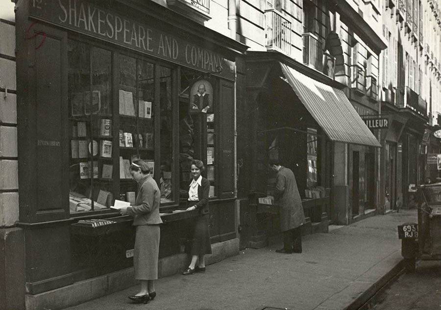 셰익스피어 앤드 컴퍼니 (Shakespeare and Company, 프랑스 파리)