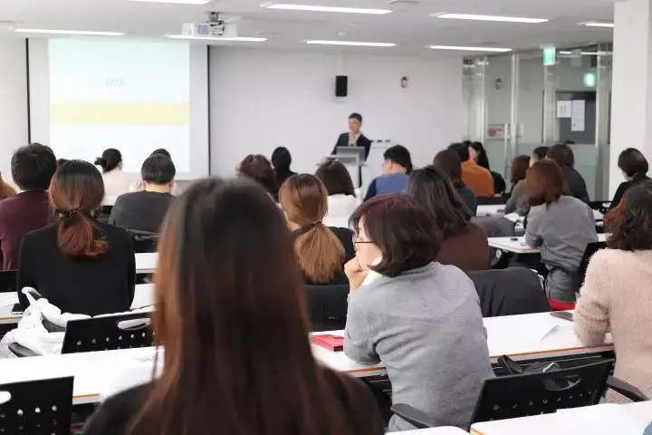  취업특강 신청 지원 자격, 지원 내용 등 총 정리 - 취준생, 재취업 준비하시는 분들 주목!