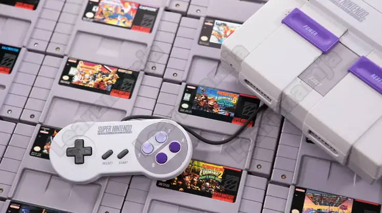 8.게임 컬렉션 위에 놓인 SNES_