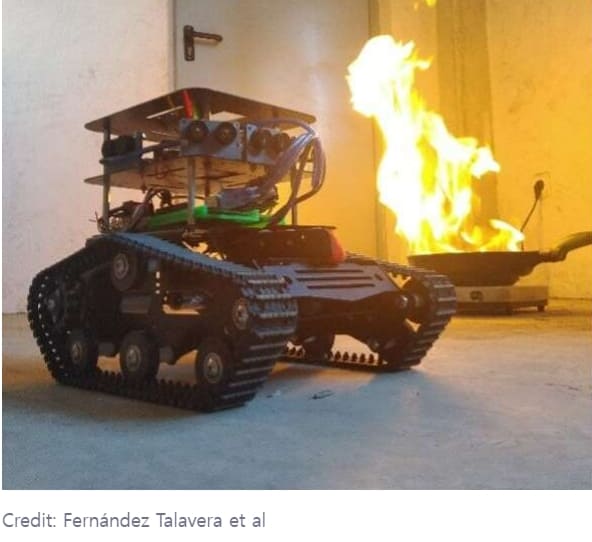 비상 시 소방관을 도울 수 있는 로봇 A robot that can help firefighters during indoor emergencie