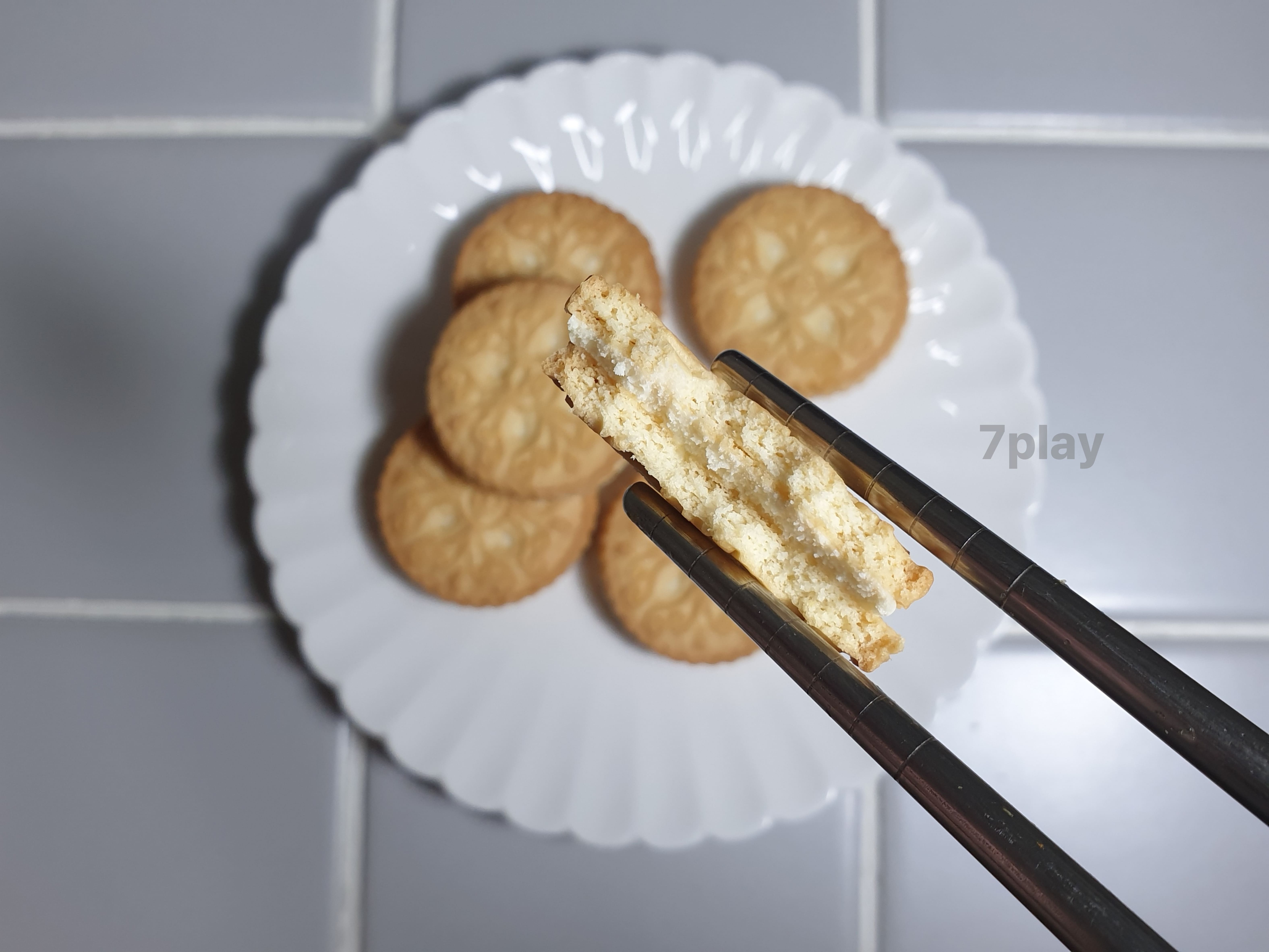 옥수수맛_롯데샌드_단면