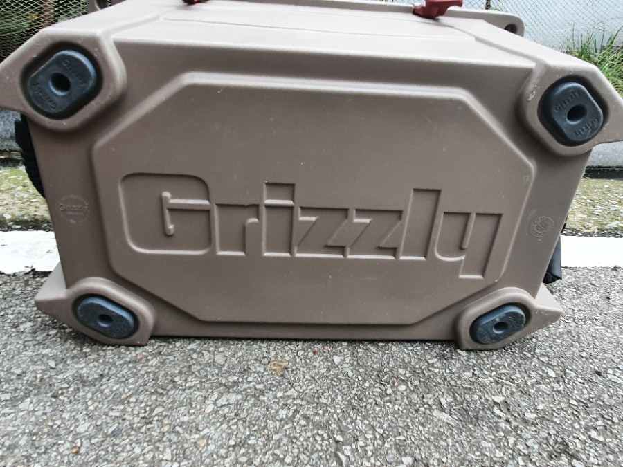 그리즐리 40 QT (쿨러...) 소개. 2