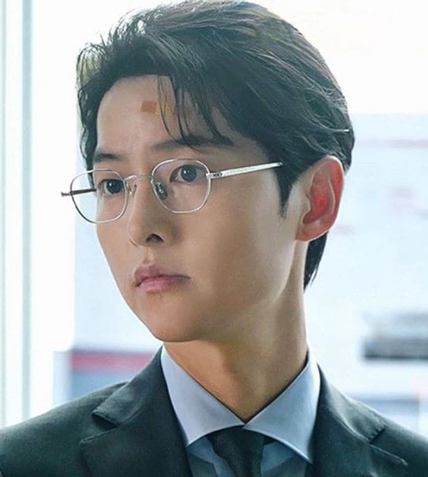 송중기 안경