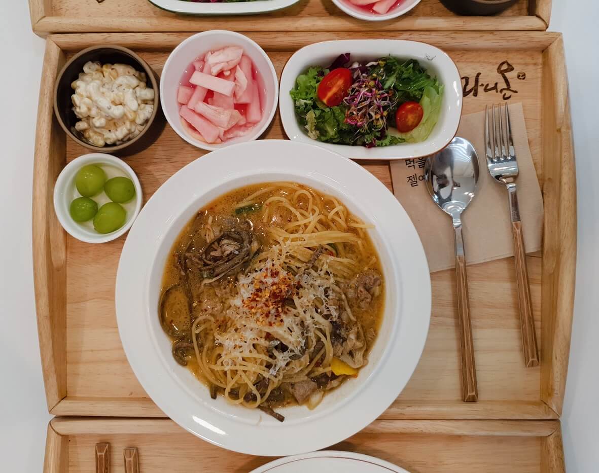 라니온 - 비빔밥 파스타