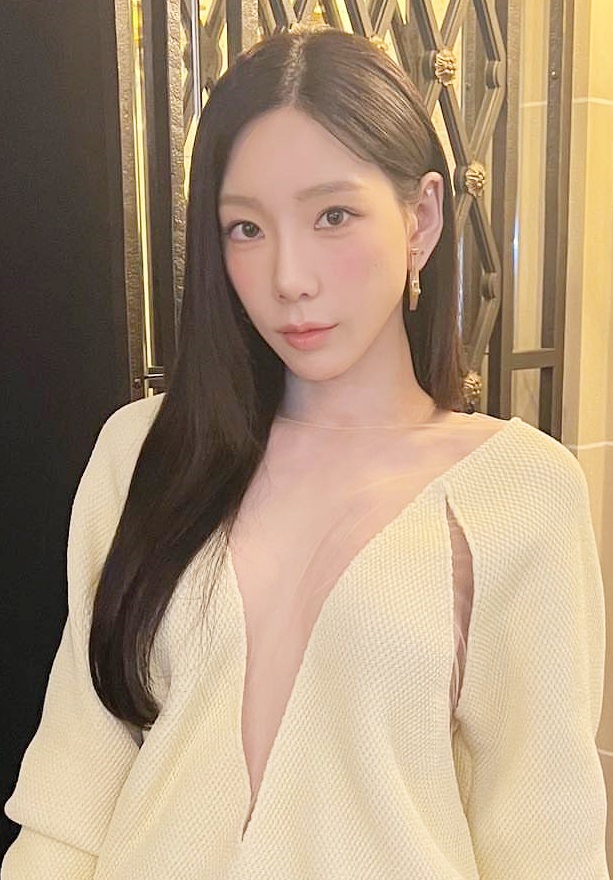  루이비통 행사장 태연 패션 인스타그램 사진들 모음