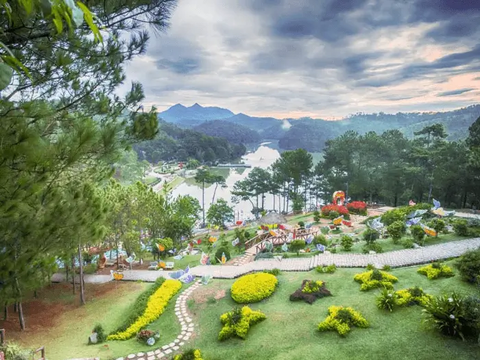 달랏 꽃 공원 Dalat Flower Park (source: /www.asiatouradvisor.com/)