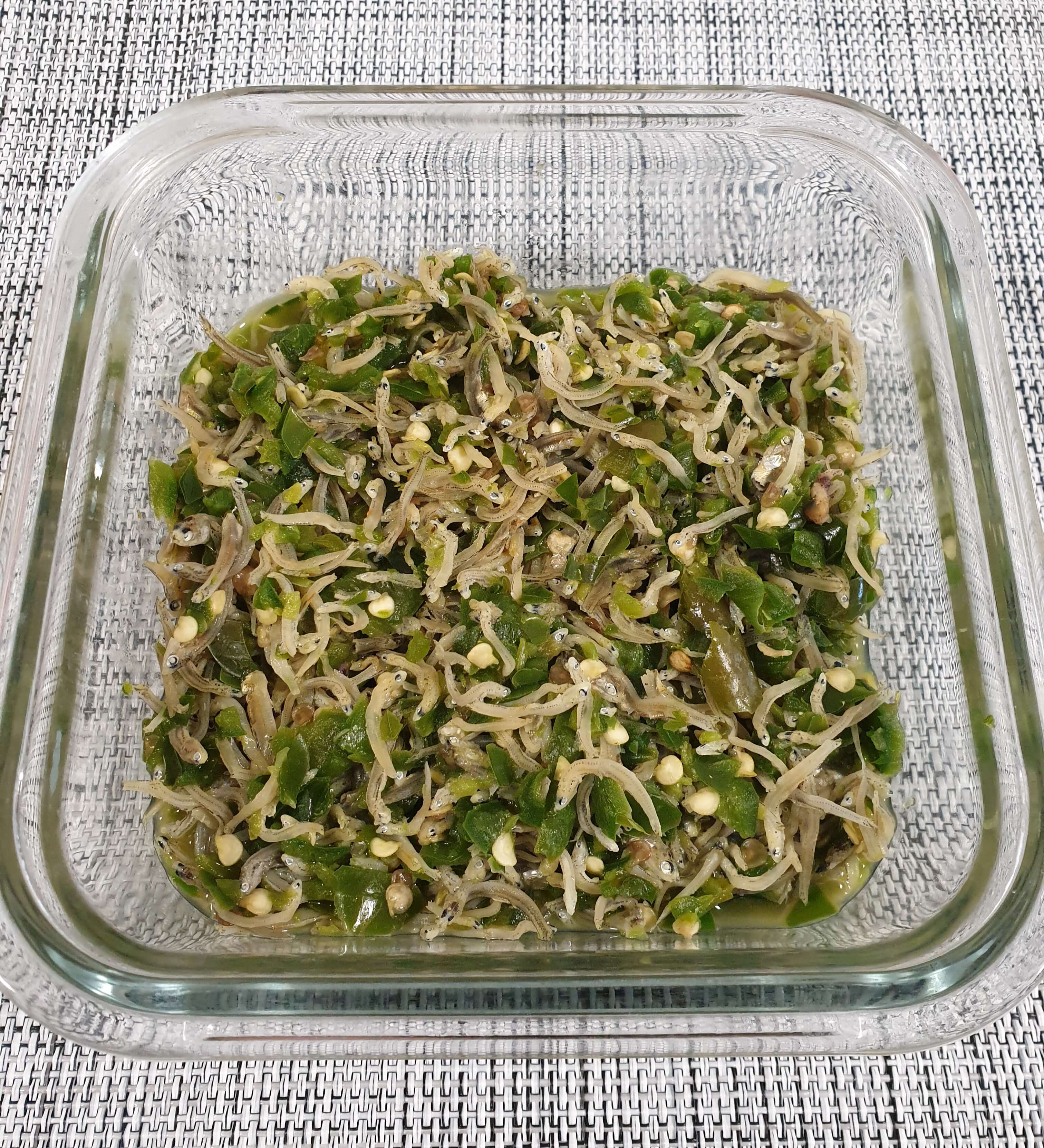  죽은 입맛도 살리는 반찬~ 고추물 만들기