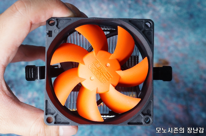  가성비의 조용한 CPU쿨러 PCCOOLER Q82 YPCNC 후기