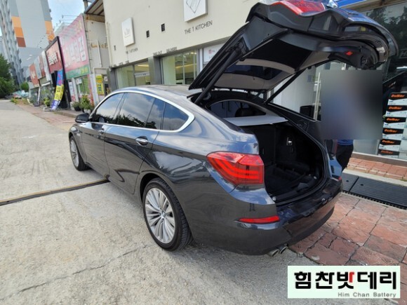  창원 수입차 배터리 전문점 힘찬배터리 BMW 5GT 배터리 교환 바르타 AGM105 창원 마산 진해 밧데리 전문