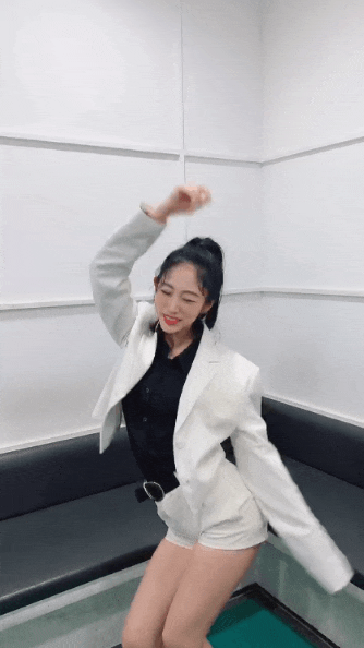  [러블리즈 움짤] 틱톡 오블리비아테 챌린지 (예인, 소울, 지수)