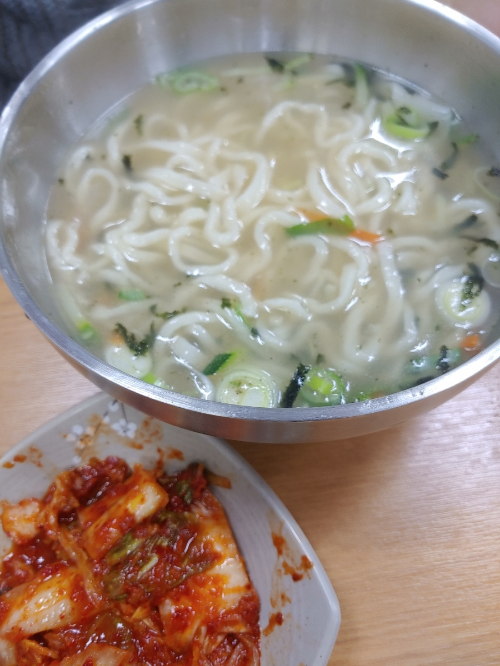  [공릉동맛집] 도깨비시장 안 명동홍두깨칼국수 4500원 착한가격