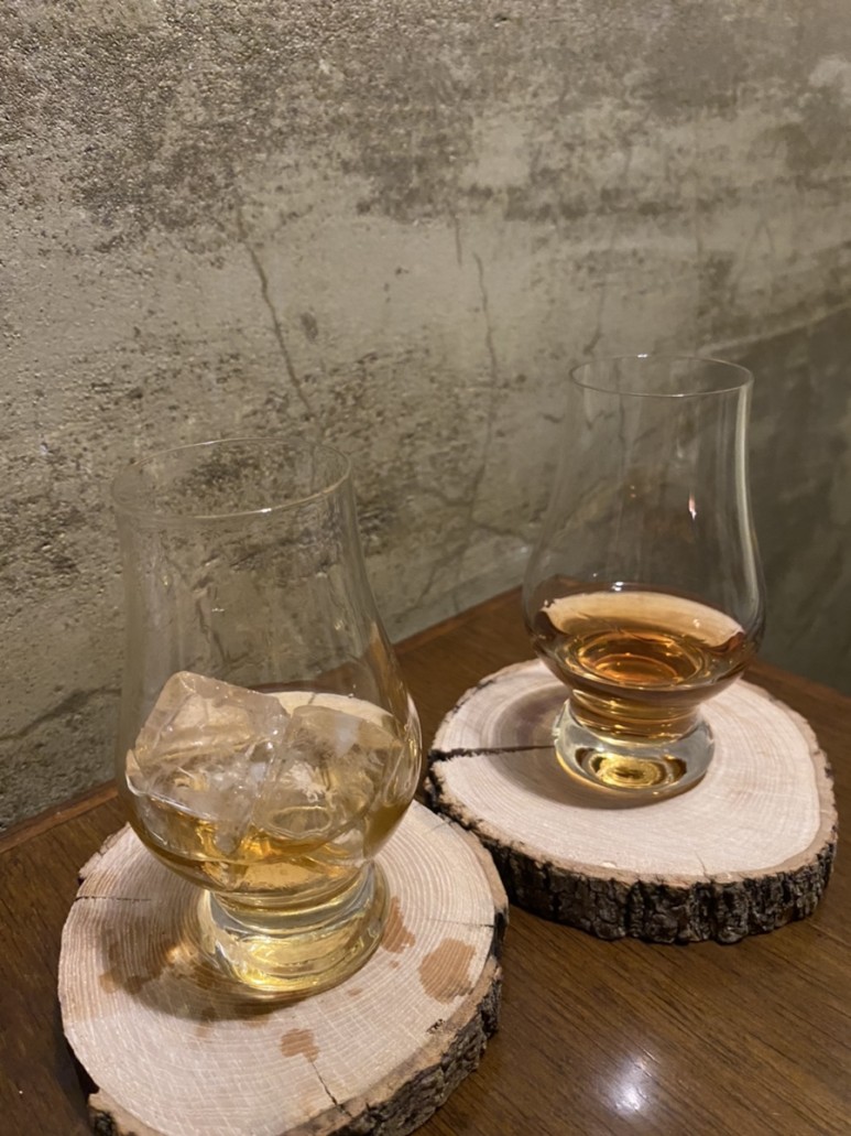 망원동카페 겸 술집 14