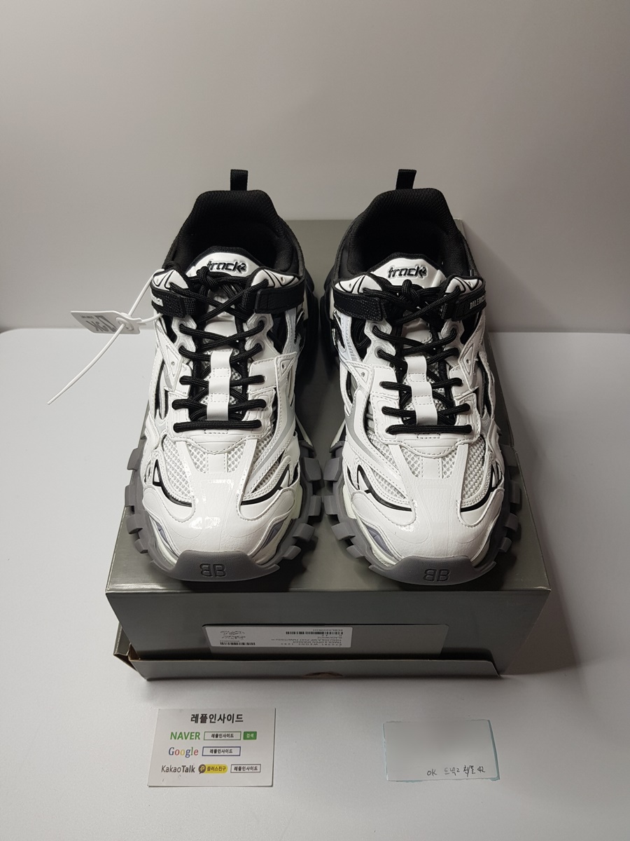  [BALENCIAGA] 20SS 발렌시아가 트랙2 트레이너 화이트/블랙 남녀공용 (OK공장) 실사!
