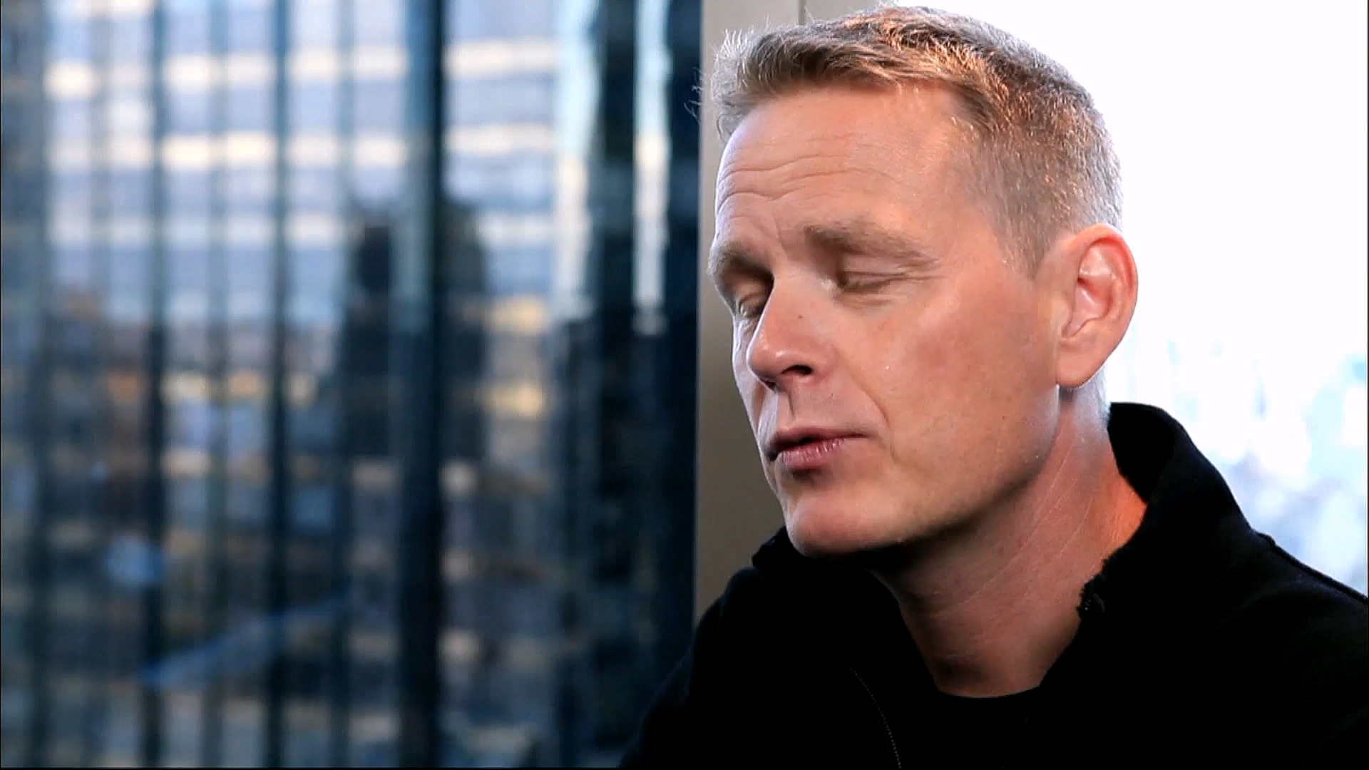 EBS 다큐프라임 - TV - 교육의 중심 EBS자본주의 2부. 소비는 감정이다.mp4_20230312_182058.992.jpg