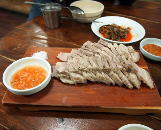 제주 몸국 돔베고기 맛집, 신설오름