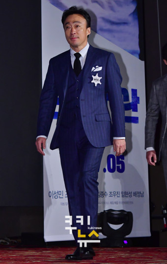 조우진 남자배우상 과거 결혼 아내 36