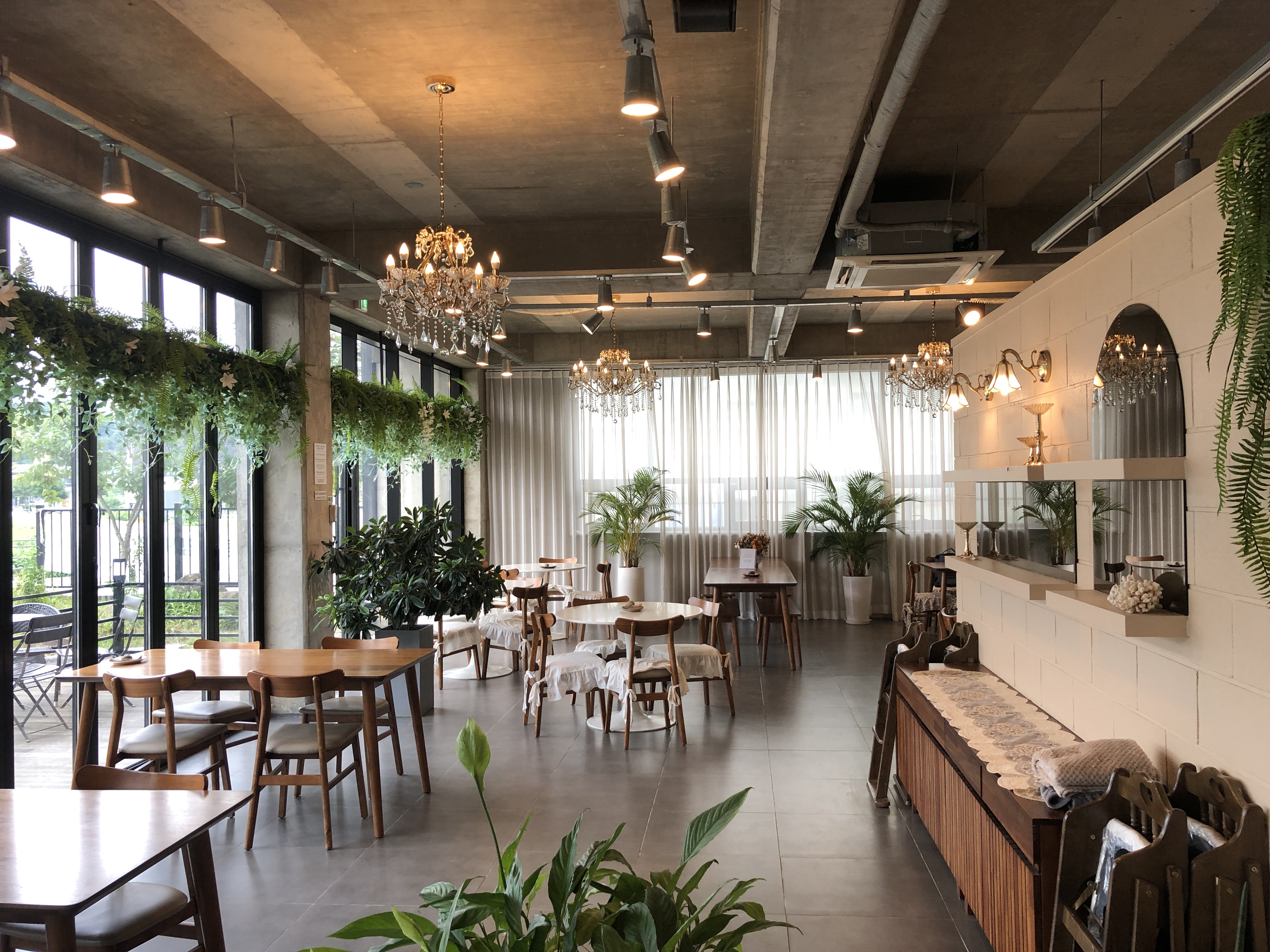  수원 인계동_카페 콤마(cafe comma)_데이트,뷰좋은 카페