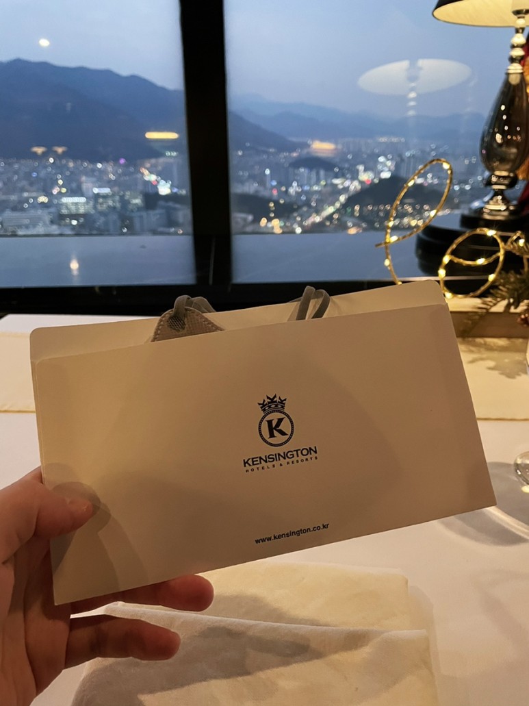 대구 레스토랑 맛집 [대구/뉴욕뉴욕바이켄싱턴] 대구 전경을 보며 즐기는 회전레스토랑 뉴욕뉴욕 바이 켄싱턴 83타워점, 4