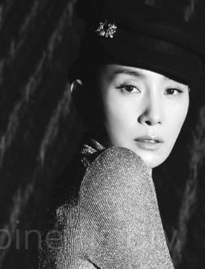 배우 김서형