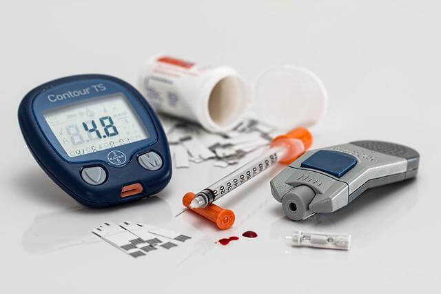 단백뇨-원인인-당뇨-고혈압-신장질환-관리