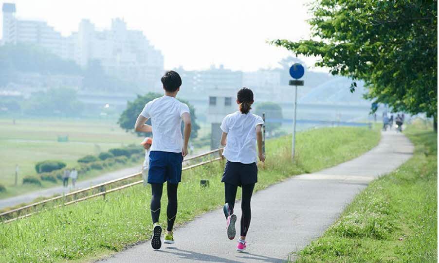 매일 30분 이상 유산소 운동_규칙적인 운동 습관 만들기