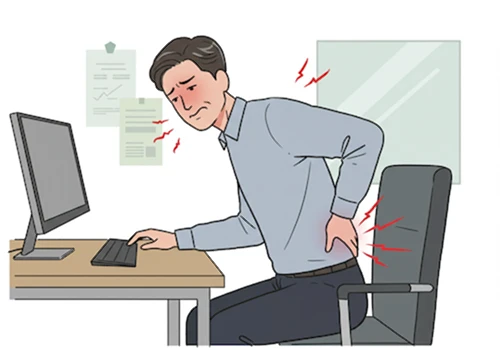 플랫 벡터 스타일로 그린 앉은 자세에서 허리 통증이 심해져 괴로워하는 중년 남성 일러스트
