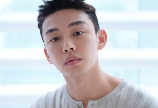 유아인 잠자는 동성 성폭행, 나이 군대 부모 마약 동성애 최하늘 논란 - 유아인 프로포플 상습투약 유아인 잠자는 동성 성폭행, 나이 군대 부모 마약 동성애 최하늘 논란 - 유아인 프로포플 상습투약