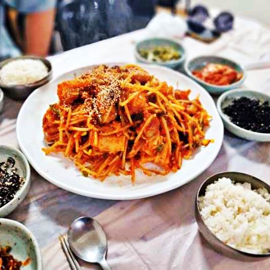  이만기 동네한바퀴 생 아귀 아구찜 통영 케이블카 루지 근처 맛집 240회 현지인 추천 여행 노포 미식 코스 직접 담근 막걸리 대구 뽈찜 위치