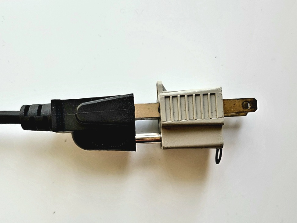 2prong-to-3prong-adapter