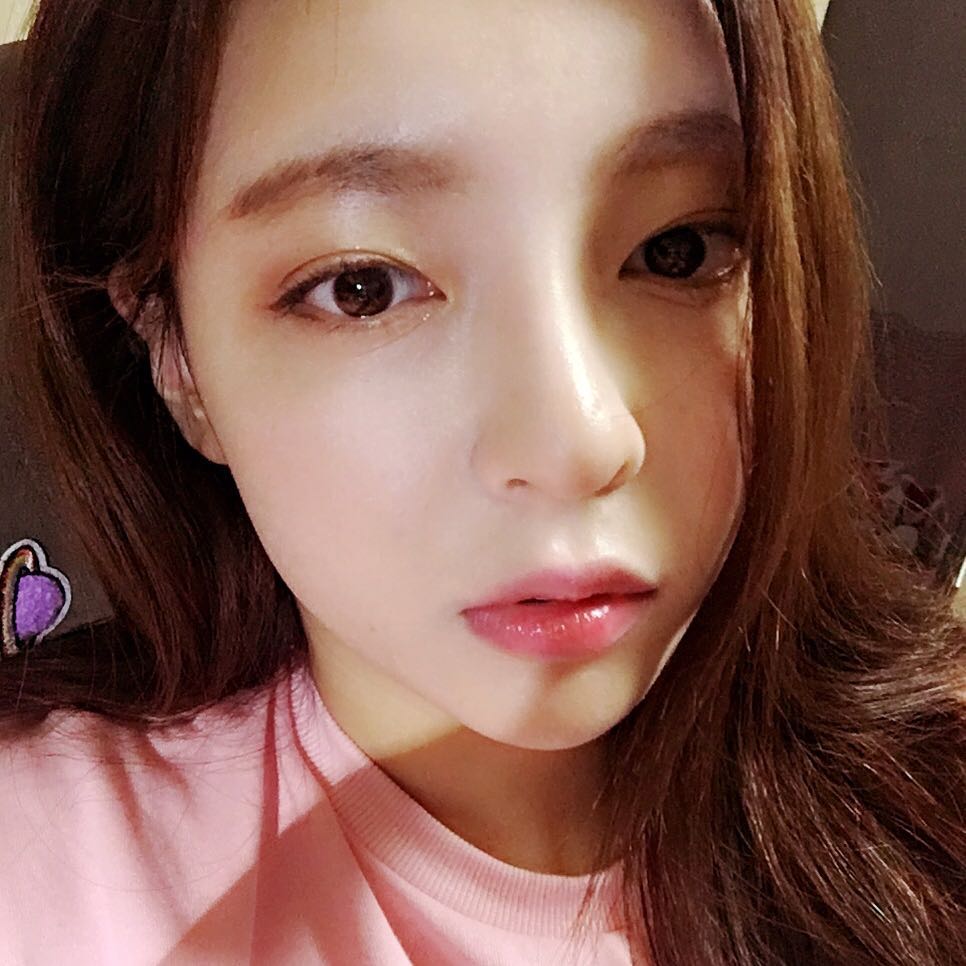  트위치 스트리머 모모88 모팔모 인스타그램 셀카 사진