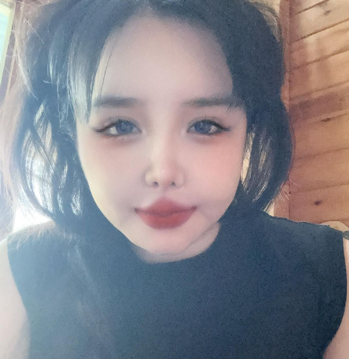 박봄근황