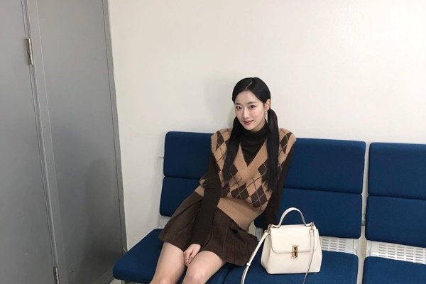  이나은 왕따설 해명 입장[전문]