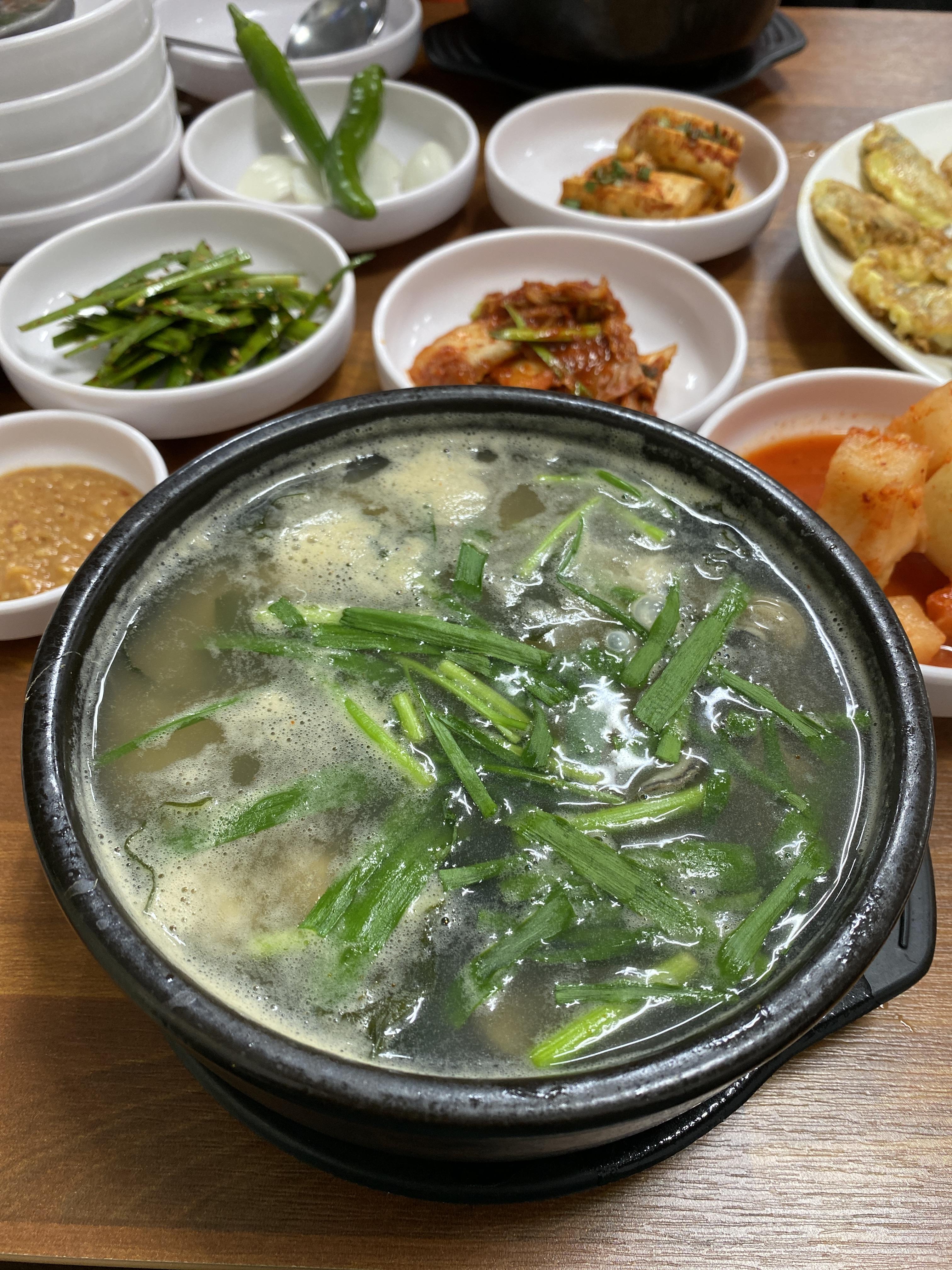김명자굴국밥 이미지
