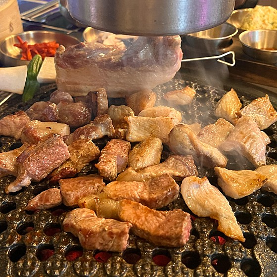 돼지마당 이미지