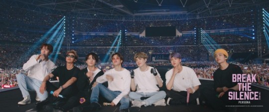  방탄소년단, 영화 국내 개봉 연기 '해외 개봉은 그대로 진행'