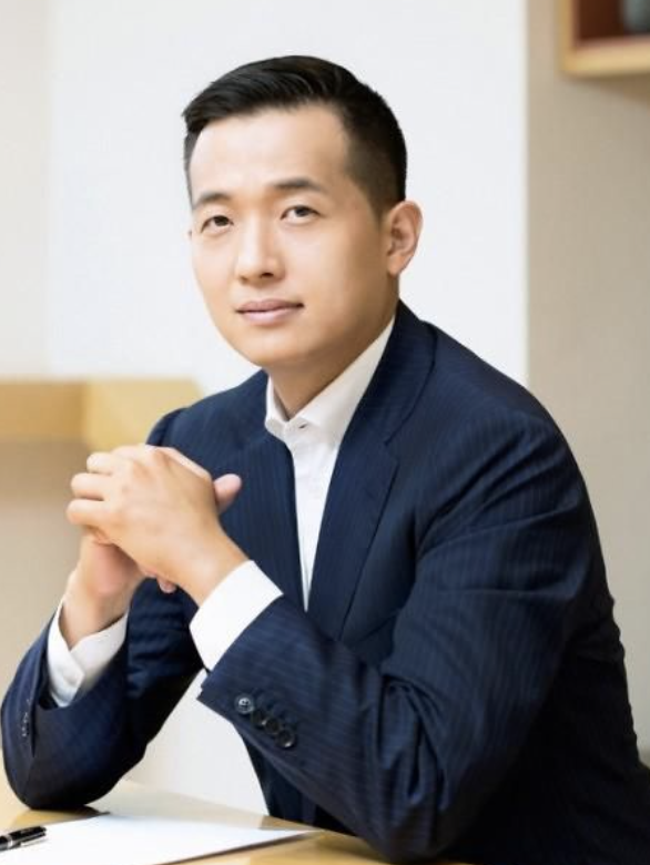  김동관 - 한화솔루션 대표로 승진, 학력 및 기업 전망은?