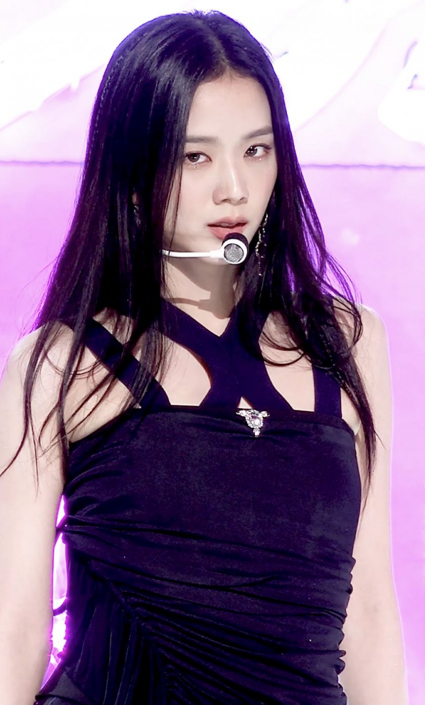  최근 블랙핑크 지수 허벅지 움짤 gif