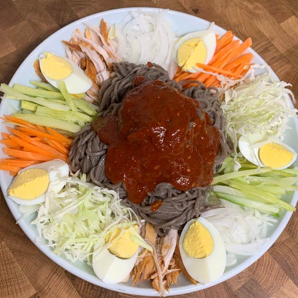  [오늘은 새콤달콤] 쟁반막국수와 코울슬로