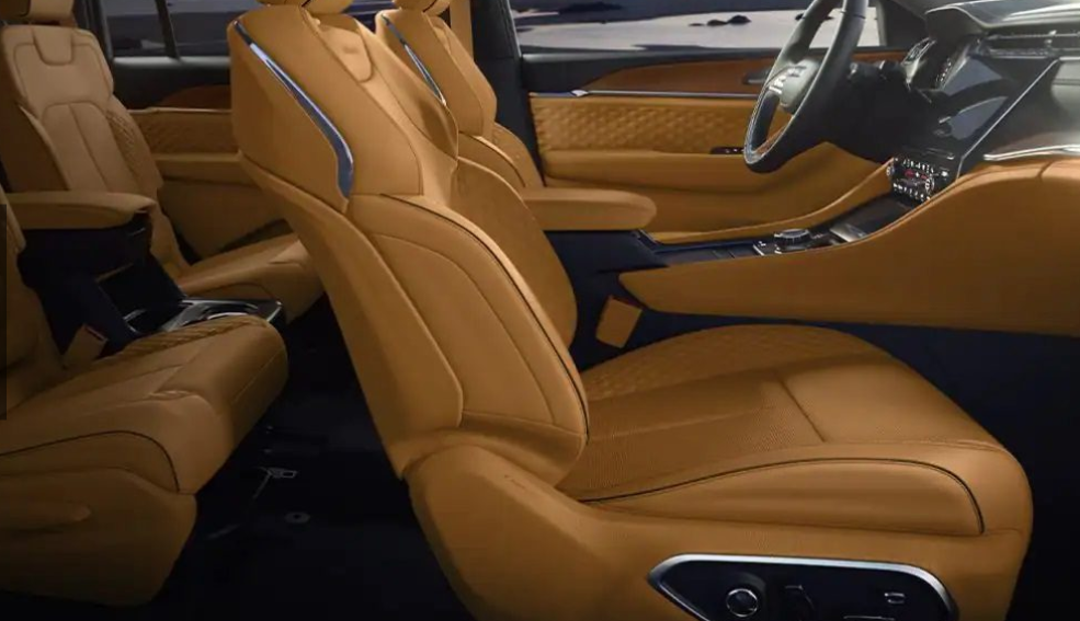 LUXURY SEATS