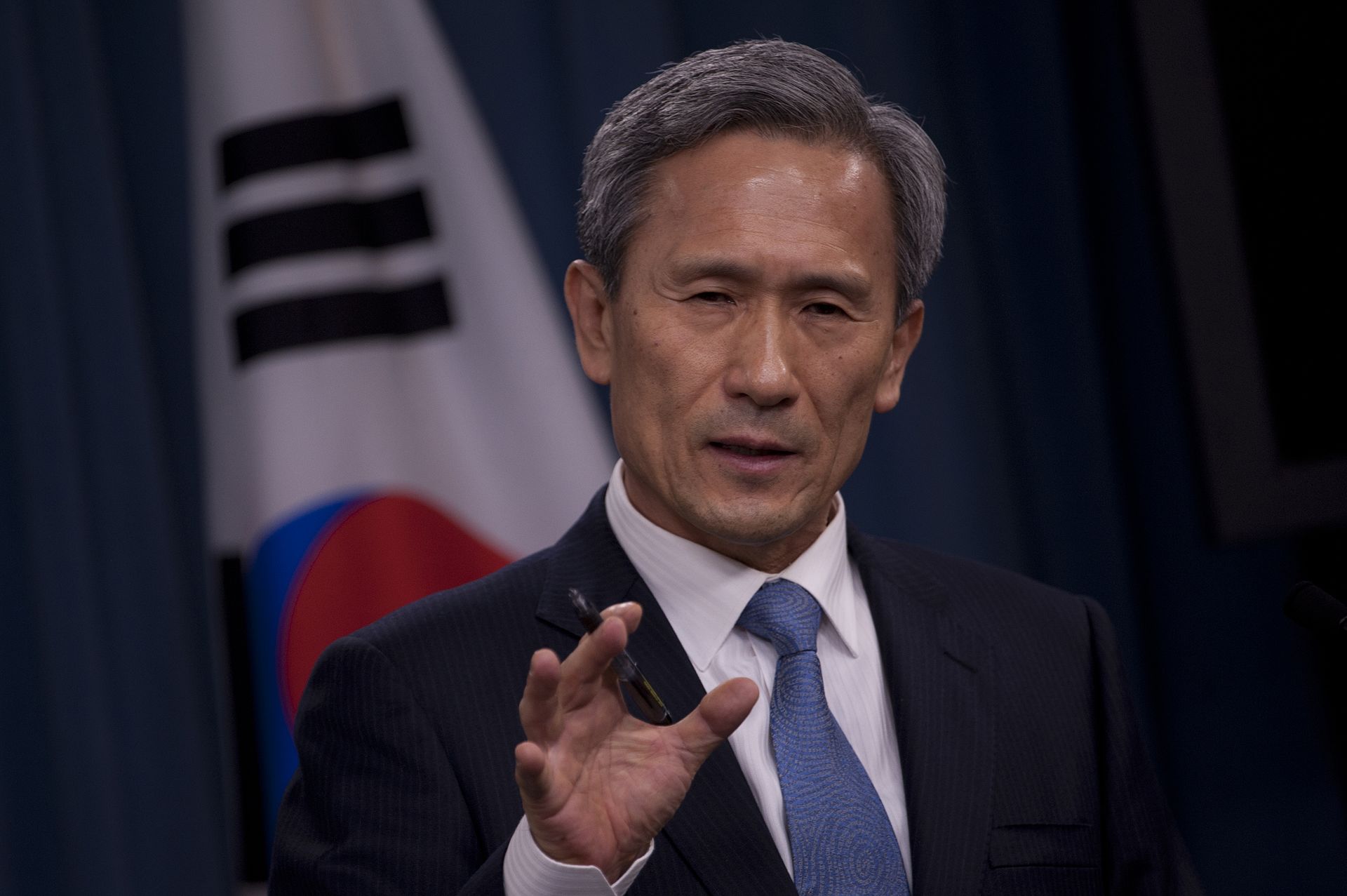  김관진 전 국방부장관 대통령 직속 국방혁신위원회 위원 위촉을 대환영한다. (feat. 북한 보고있나?)