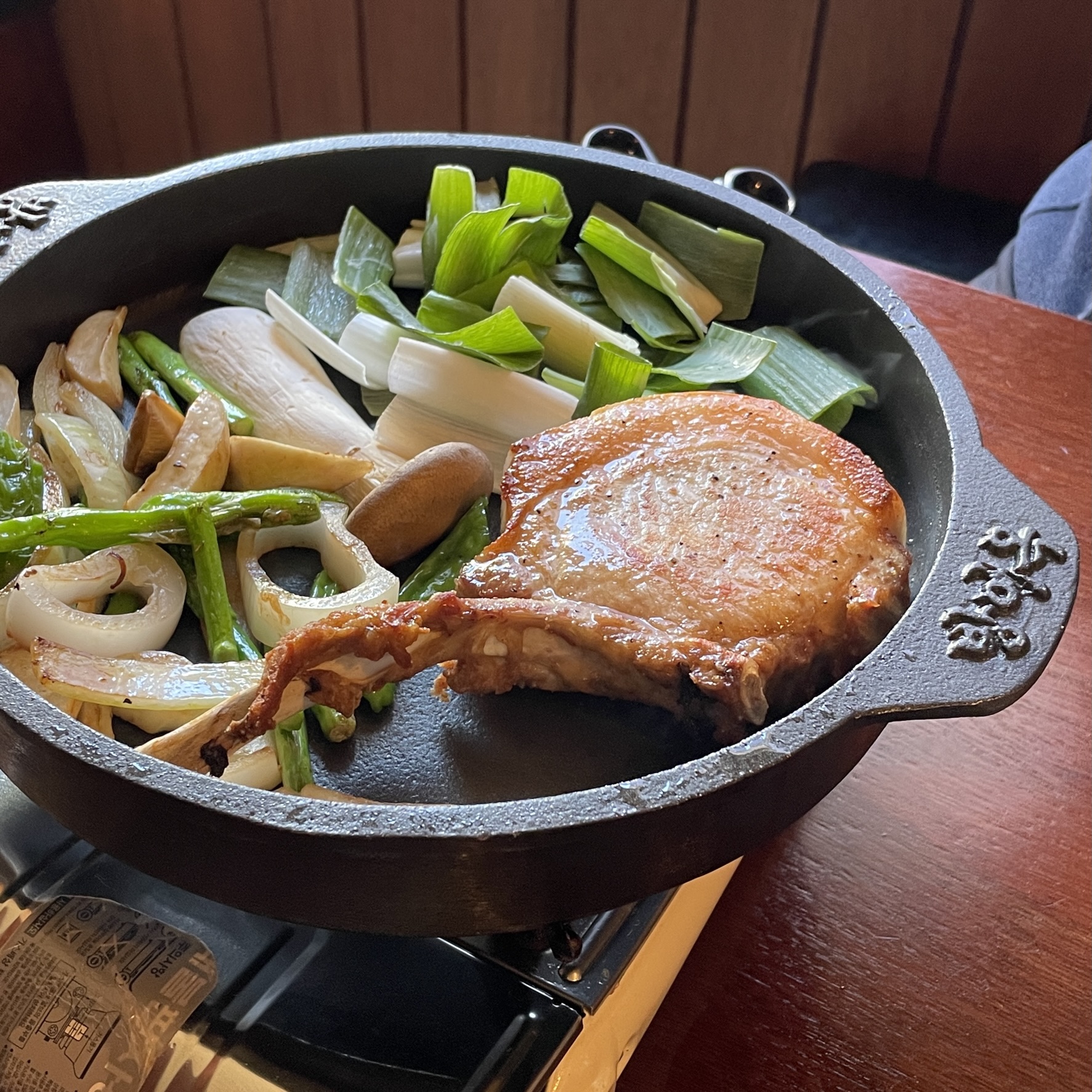 고급스러운 고기집 플레이팅