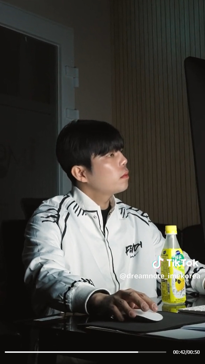 img.png