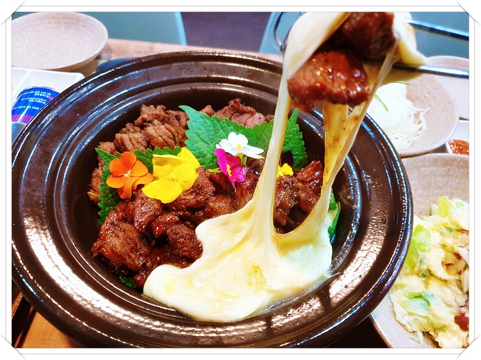  생생정보 구워 나오는 풀코스 치즈 돼지 갈비 구이 송파구 가락동 맛집 식당 우아한 갈비 정보와 리뷰 평점(구글 4.7)을 알아보자