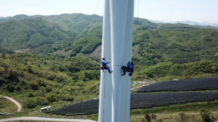 극한직업-풍력발전기날개보수-국제산업로프자격증전문기술자