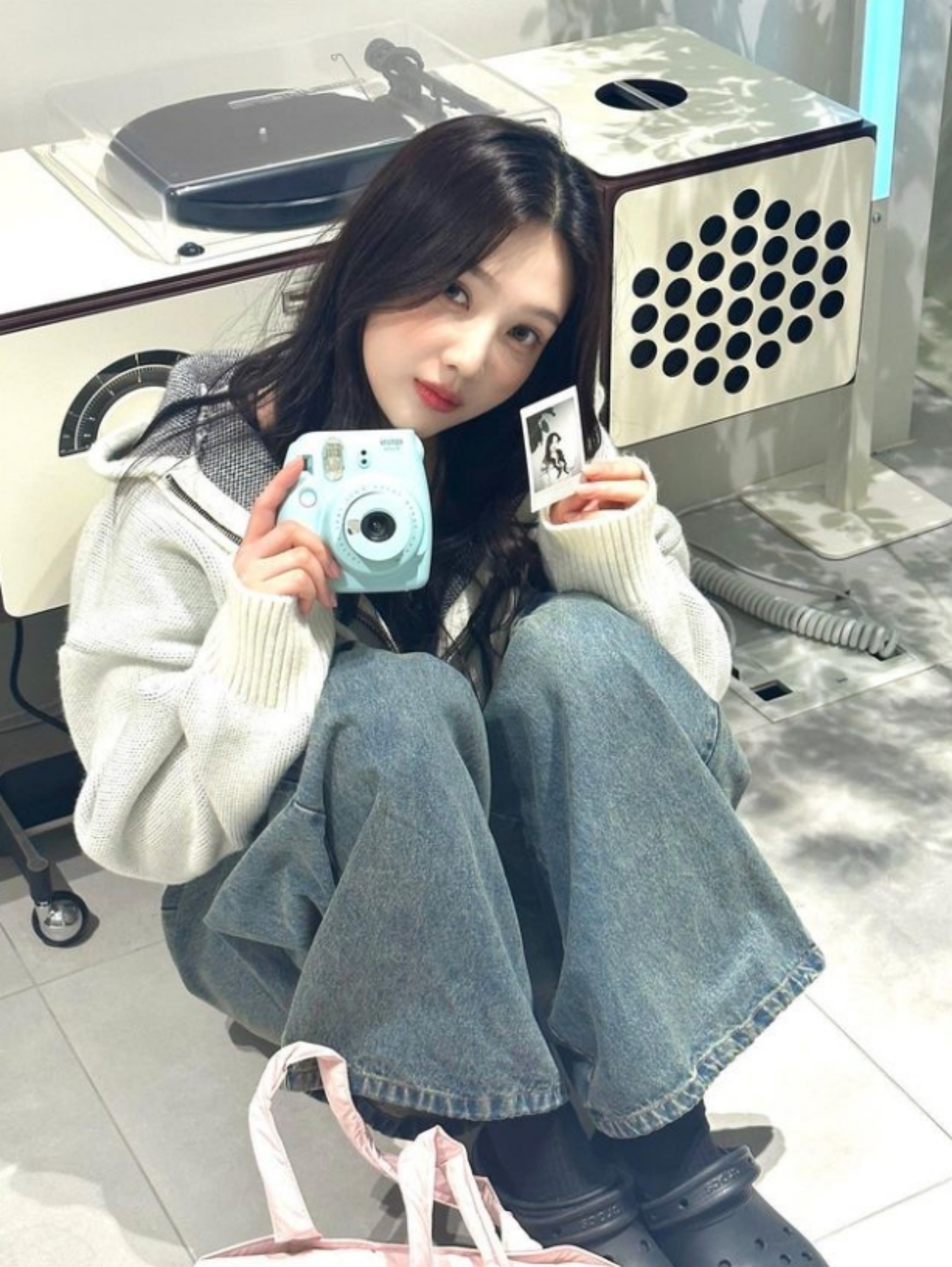  레드벨벳 조이 후드집업 코디 봄이 왔어요