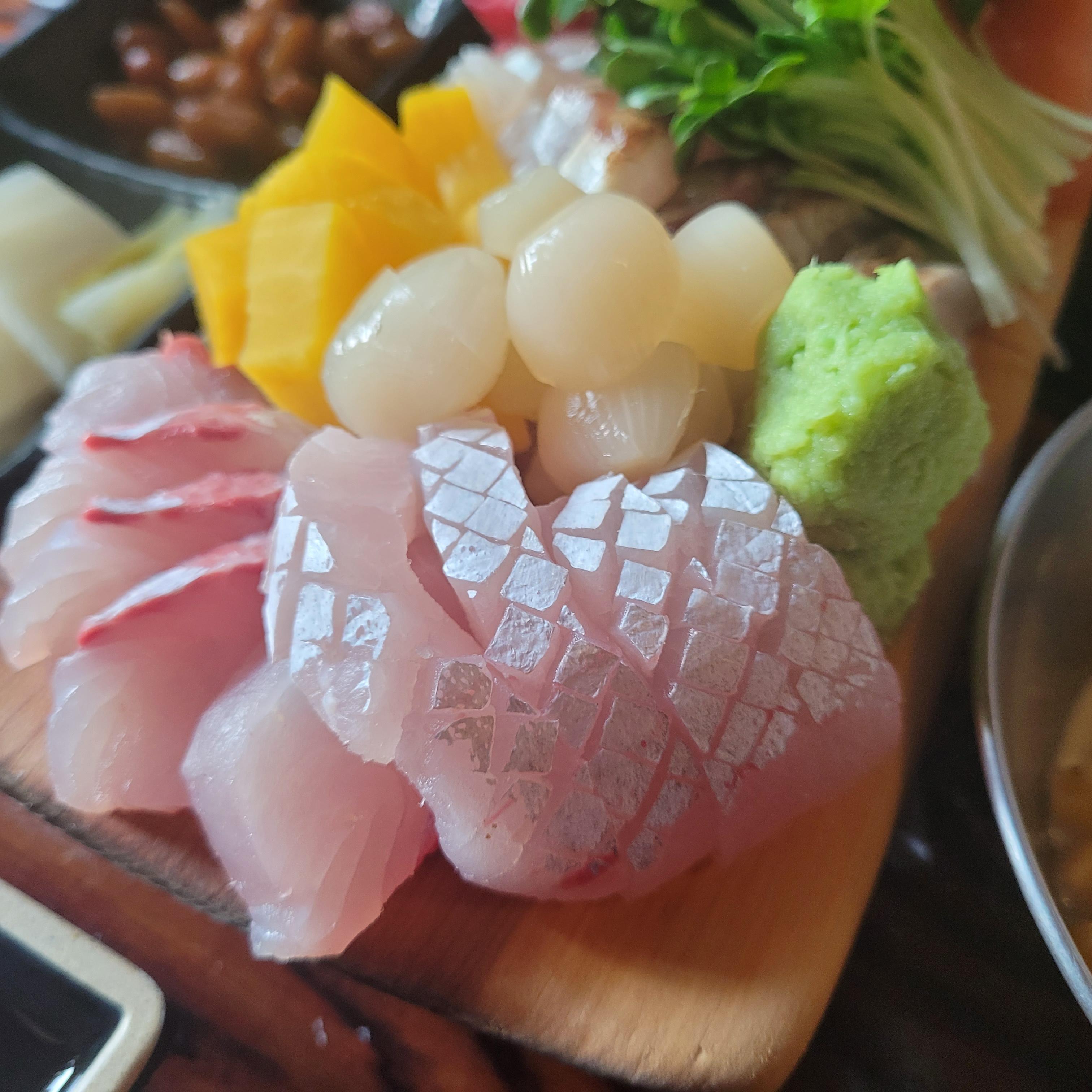  홍대맛집_두꺼비숙성횟집홍대본점 모듬숙성회+물회