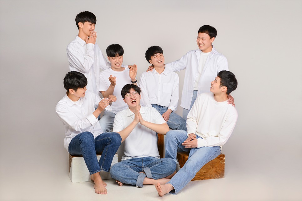 우정 짤 포즈랑 콘셉트 신경 쓰지 마세요! 광주우정사진스튜디오 5