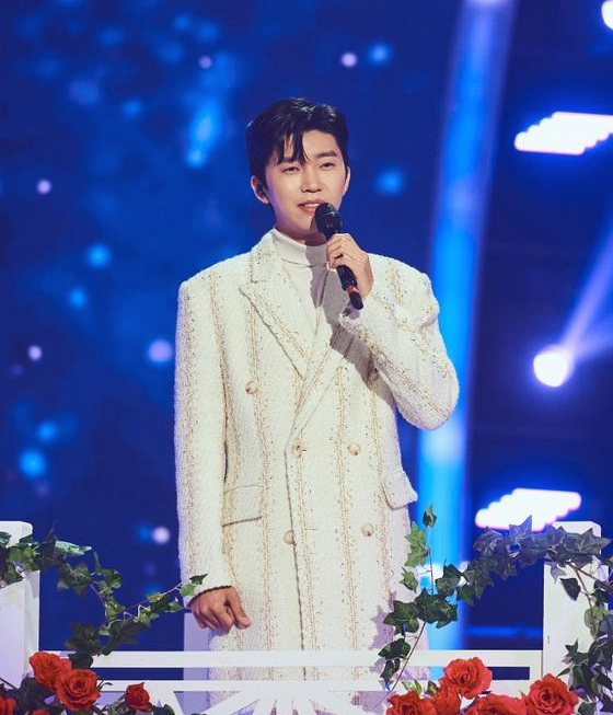  임영웅, MBC 가요대제전 히어로의 열창 하이라이트 사진/영상