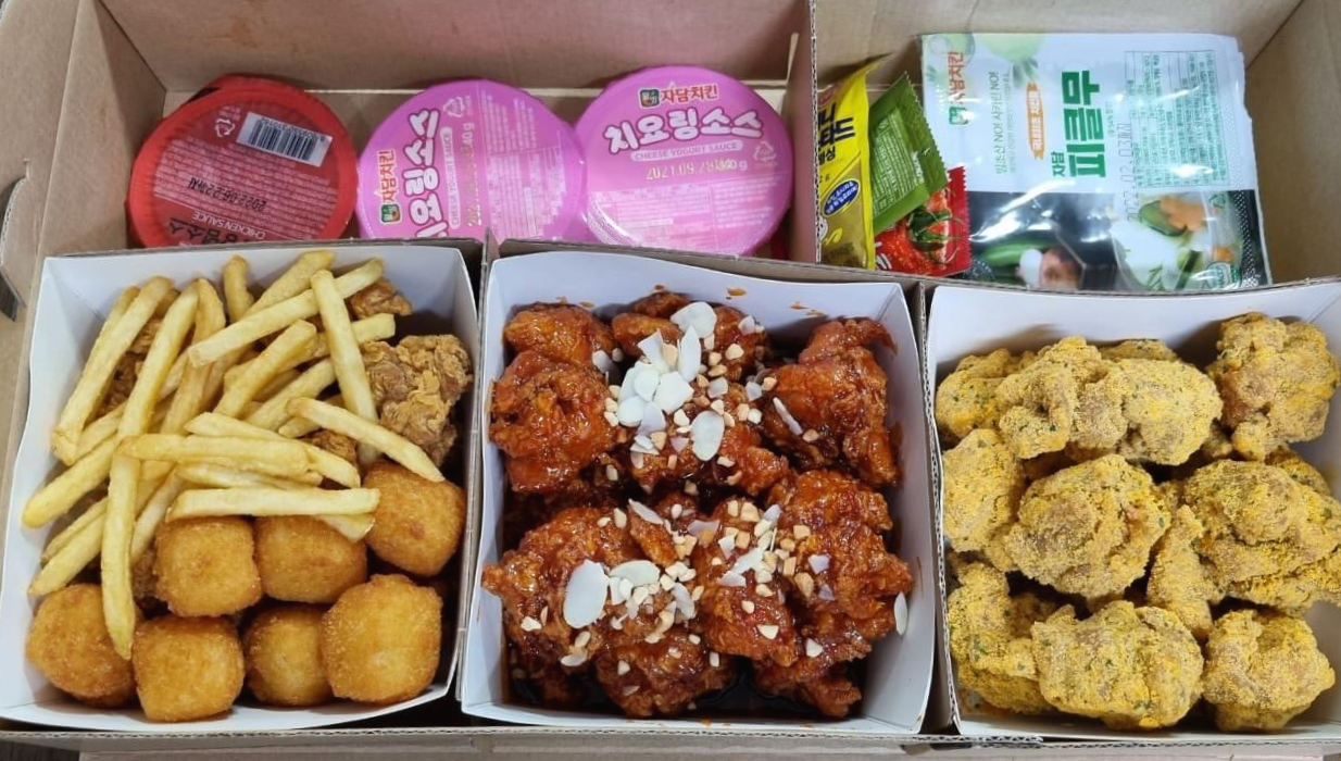  삼 남매가 좋아하는 자담치킨 3반순살치킨세트