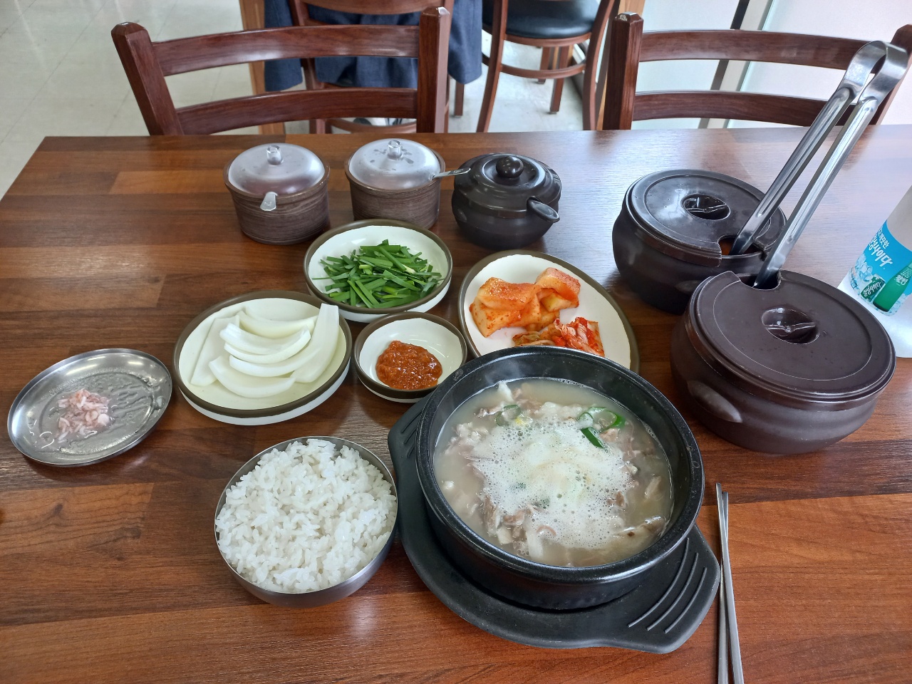 장지리사골순대국_한상